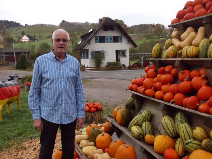 Hoe sfeer brengen in de afdelingen fruit en groenten in de herfst? Wij trokken daarom ook naar Duitsland om te zien hoe ze dit daar doen in de maand oktober.