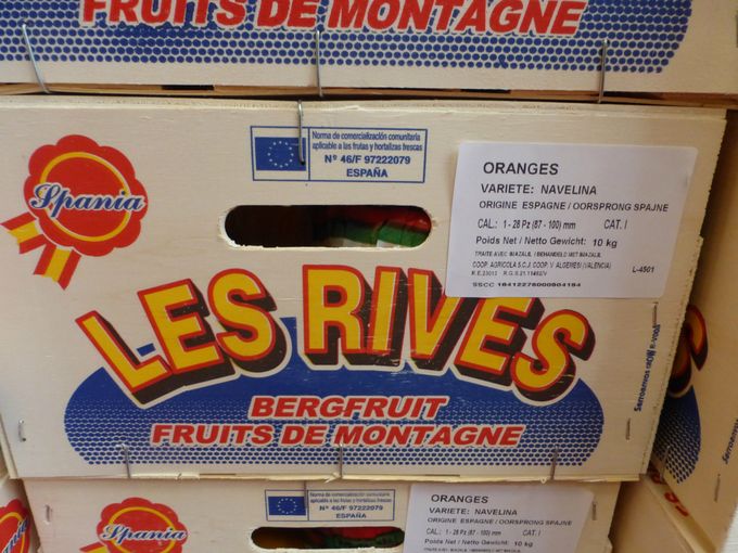 Les Rives eveneens een gekend merk in Citrus in België van invoerder Ringoet in Brussel.
En met een versheidscode code voor de winkelier / marktkramer.
Zie L4501. 45 is de week 01 is de dag vd week= maandag.
Dit vinden we als info echt positief.  
