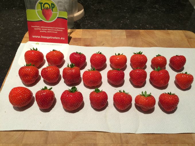 Mooie gelijkmatige aardbeien ( 23 stuks) van Top in wk03/15.