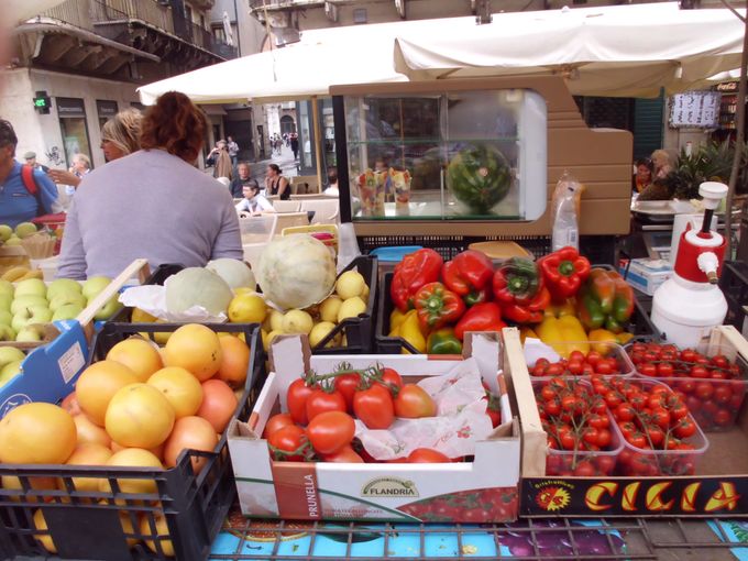 Gezien op de markt in Italië. Flandria tomaten.