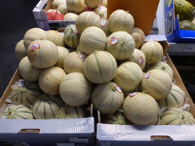 Mooie Franse Charentais meloenen van het merk Boni bij Coltruyt.