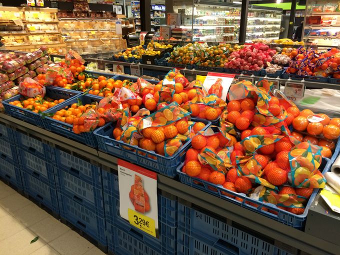 Ruime presentatie van citrus in CF market te Waasmunster.