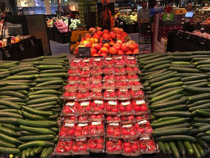 In Duitsland vinden we naast de discounters ook echt knappe supermarkten met veel aandacht voor kwaliteit en fruit en groenten. De knapste winkel van het laatste jaar zagen we in Duitsland.
