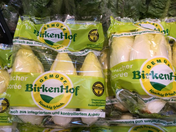 Verpakking per 3 kroppen gezien in Duitse supermarkt.